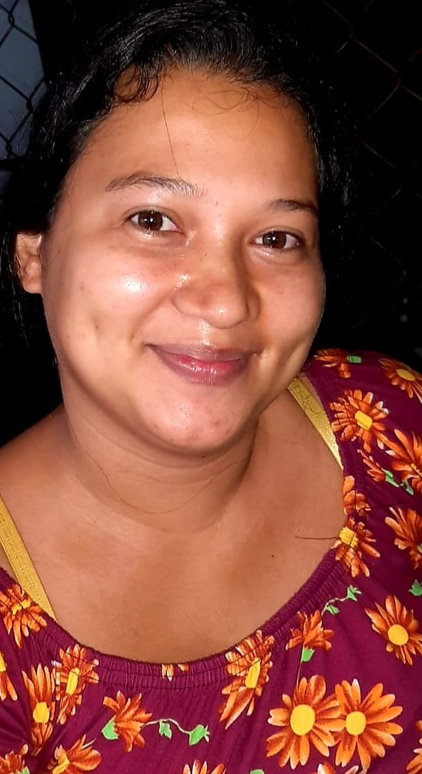 PNCSV's tweet photo. Capturamos a 2 pandilleras que se encargaban de distribuir drogas y avisar sobre la presencia policial en diferentes zonas de Santa Ana.

Han sido identificadas como:

-Sara Esmeralda Toledo, alias Sara

-Antonia Acevedo Toledo, alias Toña https://t.co/SSovGFbrhD