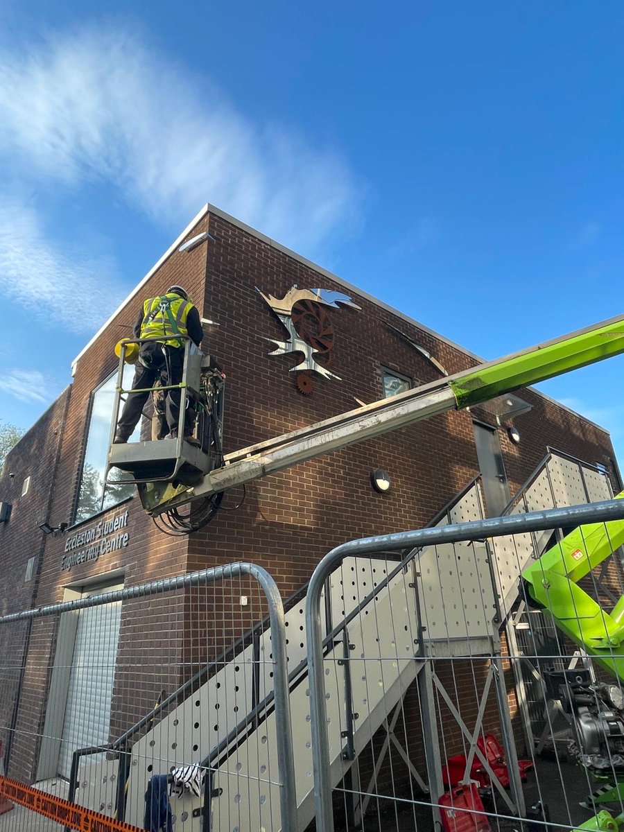 lborouniarts's tweet photo. It's 'tricky' work installing a new sculpture on campus! 😵 

@IanTricker stainless steel 'Torque' invokes the dynamism and power of the activities that take place inside the Ecclestone @LboroEng Centre.

https://t.co/sdcbcS3WGo https://t.co/dcUQQg85Y0