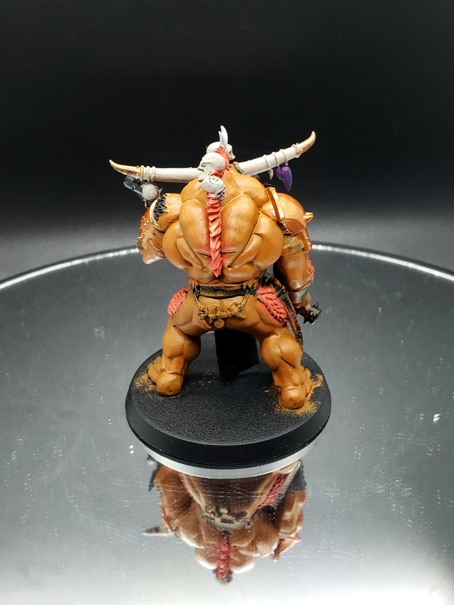 SinaraiP's tweet photo. Sharing again for the morning Crew π
I've never timed myself or attempted a speed paint, so I wanted to see how much of a miniature I could do in an hour. My first Bullgor for #AnimosityIV #DaWarpath
#WIP
#ageofsigmar #WarhammerCommunity #wepaintminis #beastsofchaos #bullgor https://t.co/iWaHoXRWqv