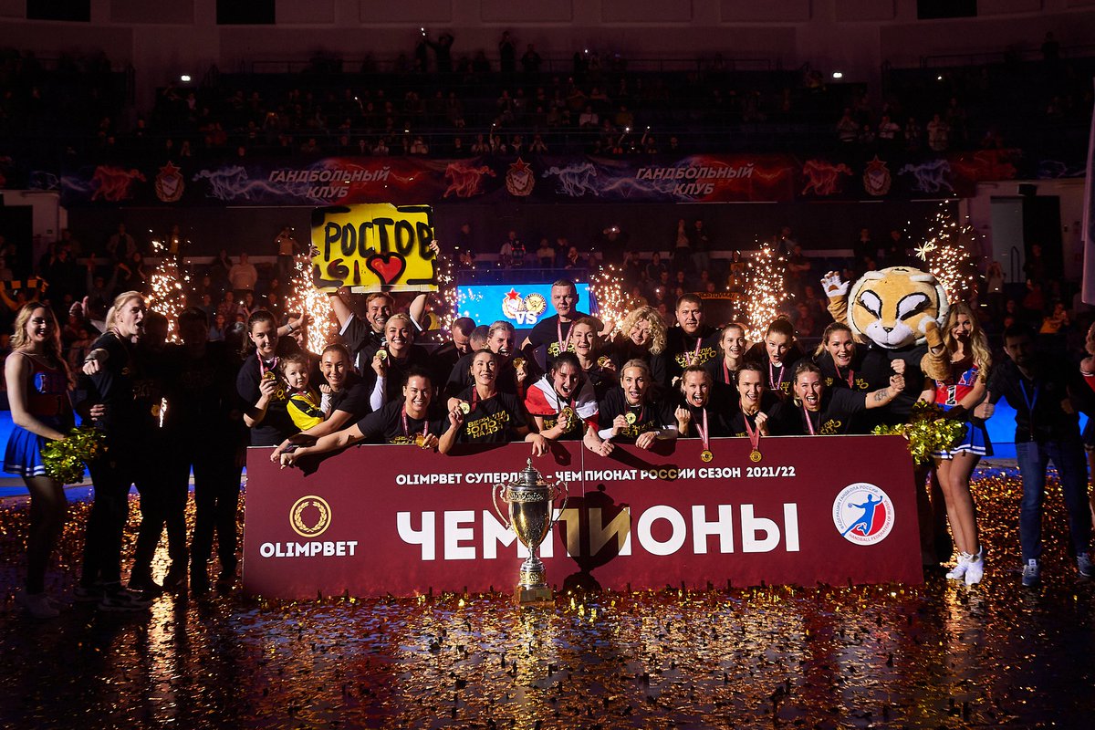 rostovhandball's tweet photo. 📝💥 Ловите материал «Быстрого центра»!
«Жесткая рубка с ЦСКА»
https://t.co/hg1twY8HLb
#мыприехаличтобыпобедить #rostovhandball #едемзатрофеем #РОСТОВДОНСУПЕР #ROSTOVDONSUPER #rostovcska https://t.co/usHfUcgtI7