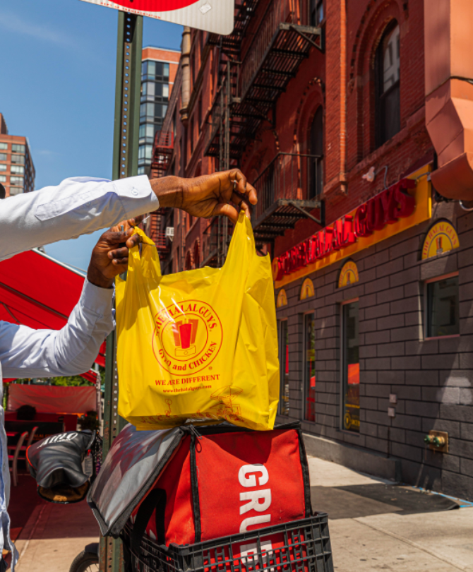 HalalGuys's tweet photo. Your order is on its way!
Order now through our app or third-party delivery partners to satisfy your Halal Guys' hunger!
#HalalHungry #OrderNow #Delivery #App #HalalFood #Halalfoodie #Hunger #Whatsforlunch #Whatsfordinner #OrderDelivered #BagSecured #HungerSatisfied #HalalGuys https://t.co/V8J0LotApB