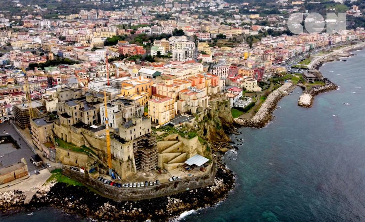 Funder35 tweet media