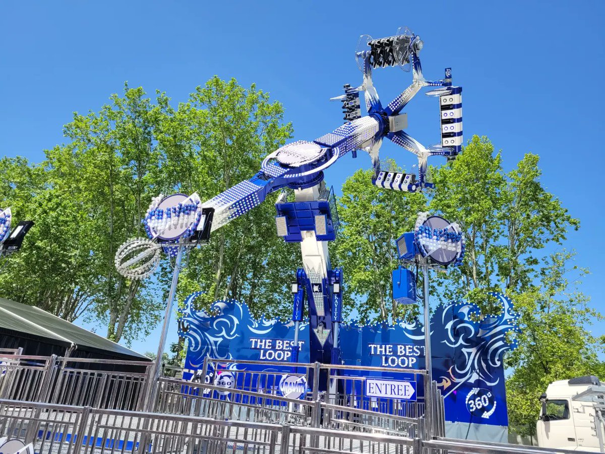 spl_ovle's tweet photo. 🎡 Tarifs réduits 🍭
Tarifs réduits sur tous les manèges de la fête foraine d'Orléans les mercredis 1er et 8 juin !
 ℹ️ Plus d'infos sur https://t.co/CdVnIwQeNK
#feteforaine #ovle #Orléans https://t.co/PNz11brkLX