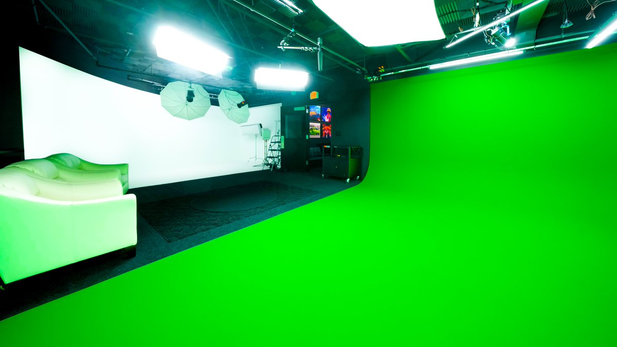 GearshiftTV's tweet photo. Gearshift Green Screen Studio is live in Reston, VA https://t.co/Cc43rH7t9j