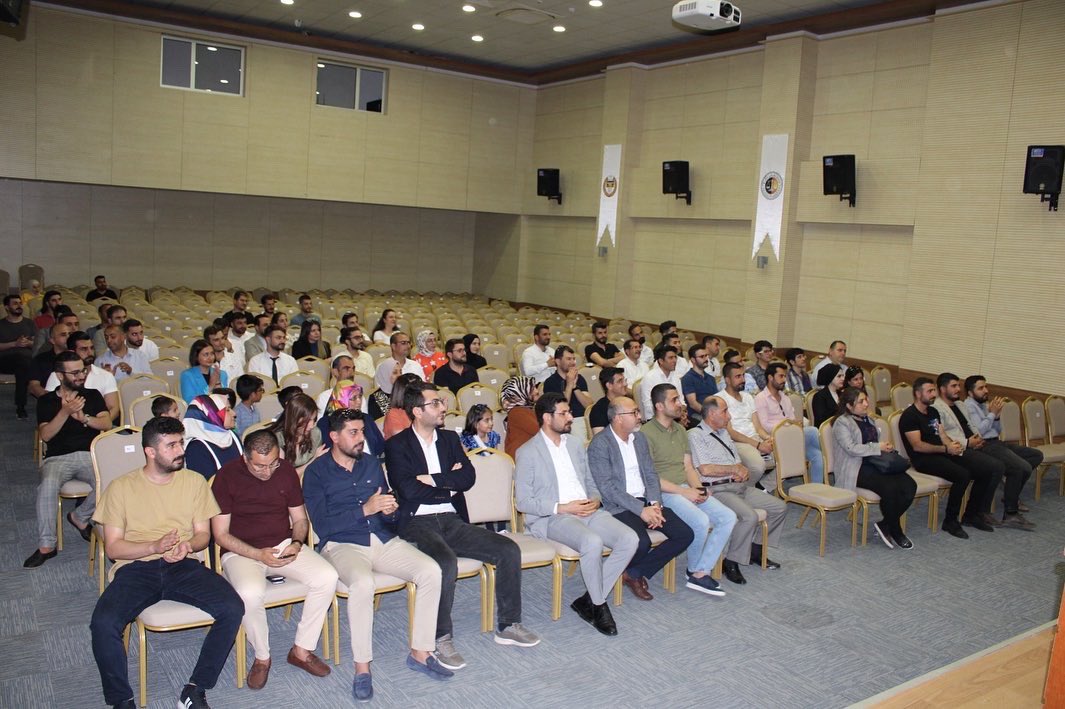 Av. Recep Onatlı avukatlık yeminini ederek mesleğe adım attı. 

batmanbarosu.org.tr/Detay.aspx?ID=…