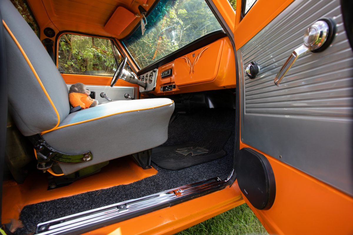 sarahcrabtreee's tweet photo. Your daily dose of Vitamin C is here!
π§‘ https://t.co/cEBpC7dHKi
#orangegoodness #chevy https://t.co/MkgU6OU8F0