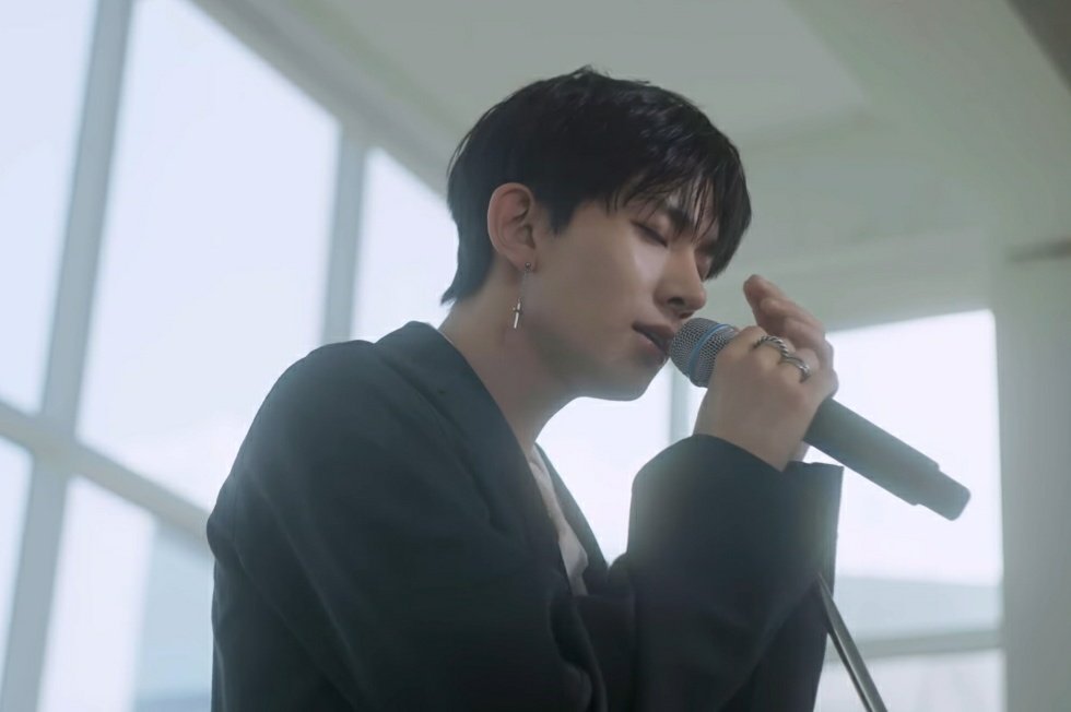 1015ace_'s tweet photo. Have u ever seen someone like #Heeseung?  he's soo talented and even his looks are amazing. How can he exist in the same world as i exist? It's suprising. It's like God put 15 of his favorites in 1 boy https://t.co/UOG2OtoX81