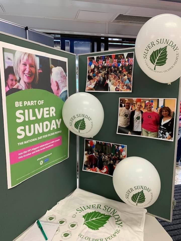AmershamNews's tweet photo. #Amersham Silver Sunday organisers are looking for sponsors for this fabulous event which celebrates older people in our community, 2 October. Contact @MimiHarker #Chesham #silversunday https://t.co/SaGT9G9HdM