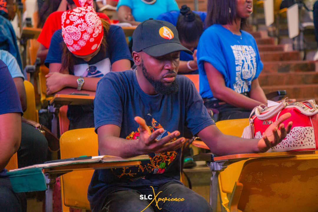 slchurchng's tweet photo. In-depth worship π₯
.
.
.
#slcexperience #faithseries #faithforprovision #childrensdayservice https://t.co/Jb4lLgfY1Q