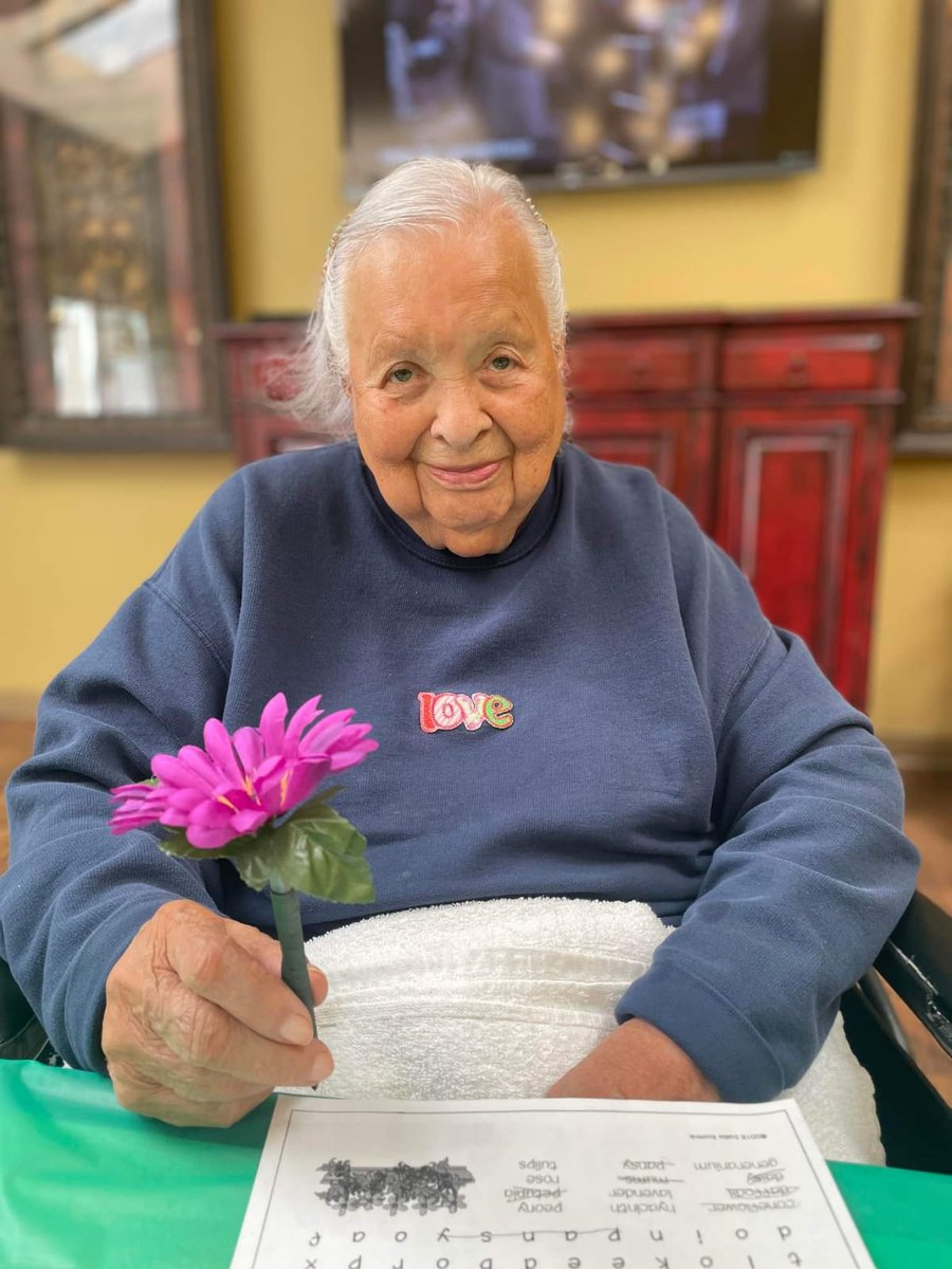 HorizonFresno's tweet photo. We are preparing for the summer with DIY flower pens!

#flowers #flowerpen #DIY #Summer #Spring #HorizonFresno https://t.co/5SqwrDF2l2