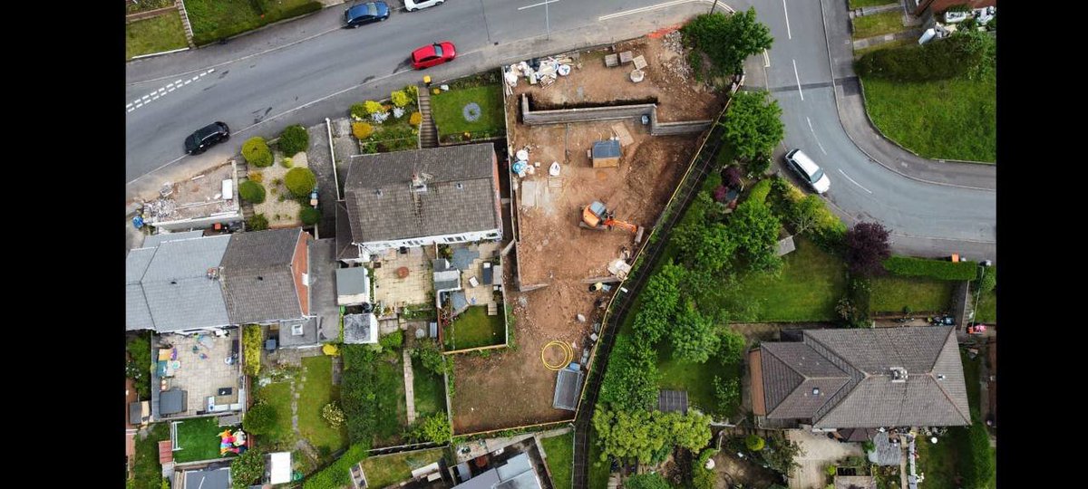 ndlgriffiths's tweet photo. We've dug into our new project!
Pair of semi-detached 3 storey 4 bedroom houses available Spring 2023. https://t.co/xPGj5b3W3E