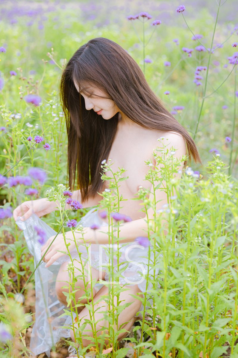 往后无尽夏，无尽年少霎。

摄影@IES_anh 
投稿@SICE3000 @qly520 @Fengsiyuan 

#唯美 #私房 #摄影 #约拍 #写真 #反差 https://t.co/VNLxWpKpDI