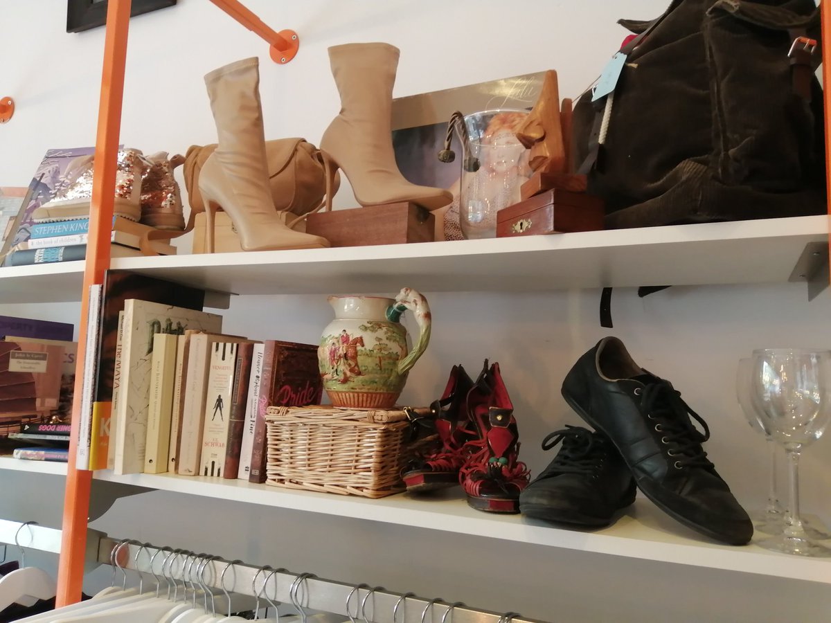 Selling clothes, books, accessories ✨ #secondhand