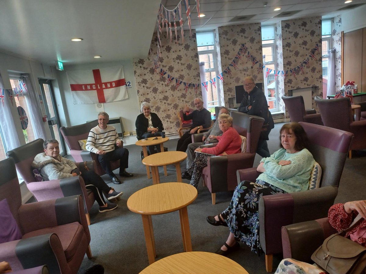 BeckyMSV's tweet photo. It's been a busy day for community projects so far 🙌❤ This afternoon I have had the pleasure of attending a committee meeting and bid writing in Bolton 🙌 #socialhousing #community @MSVHousing https://t.co/bs4Pm0jxBO