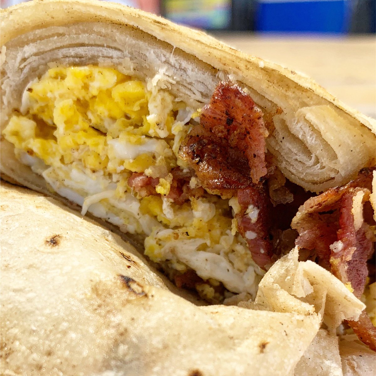 ChispaDiner's tweet photo. #Tocino disponible en el #bae o el #BaeConCheese o se lo puedes agregar a cualquier #Burro de #ChispaBurros #Burro #Burrito #Burritos #BurrosMatutinos #BreakfastBurrito #EggBurrito #Desayuna #Desayuno #Breakfast #Brunch #lunch #delivery #bacon #Hermosillo #Sonora #Mexico
#tacos https://t.co/oOnrnTk7T6