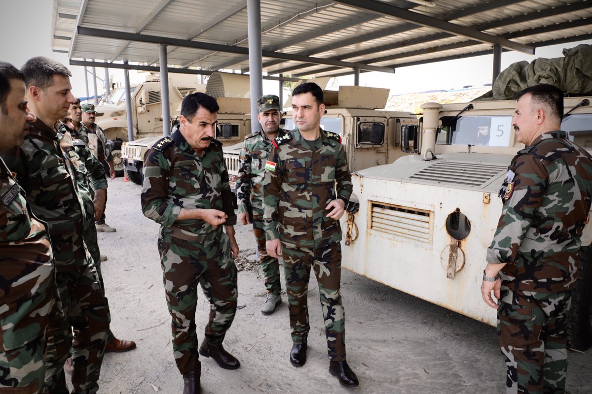 KRG_MOPE's tweet photo. Today, head of the @KRG_MOPE military movements, accompanied by a coalition's advisory team, visited the 2nd Infantry Brigade of the Ministry of Peshmerga, to provide new instructions &amp; information, to strengthen the barricades, to better prevent &amp; face any unwanted incidents. https://t.co/TyUe7879jB