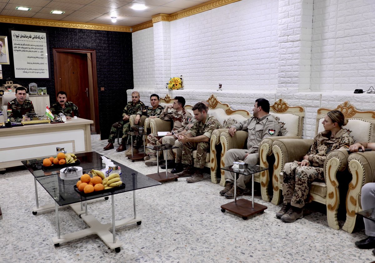 KRG_MOPE's tweet photo. Today, head of the @KRG_MOPE military movements, accompanied by a coalition's advisory team, visited the 2nd Infantry Brigade of the Ministry of Peshmerga, to provide new instructions &amp; information, to strengthen the barricades, to better prevent &amp; face any unwanted incidents. https://t.co/TyUe7879jB