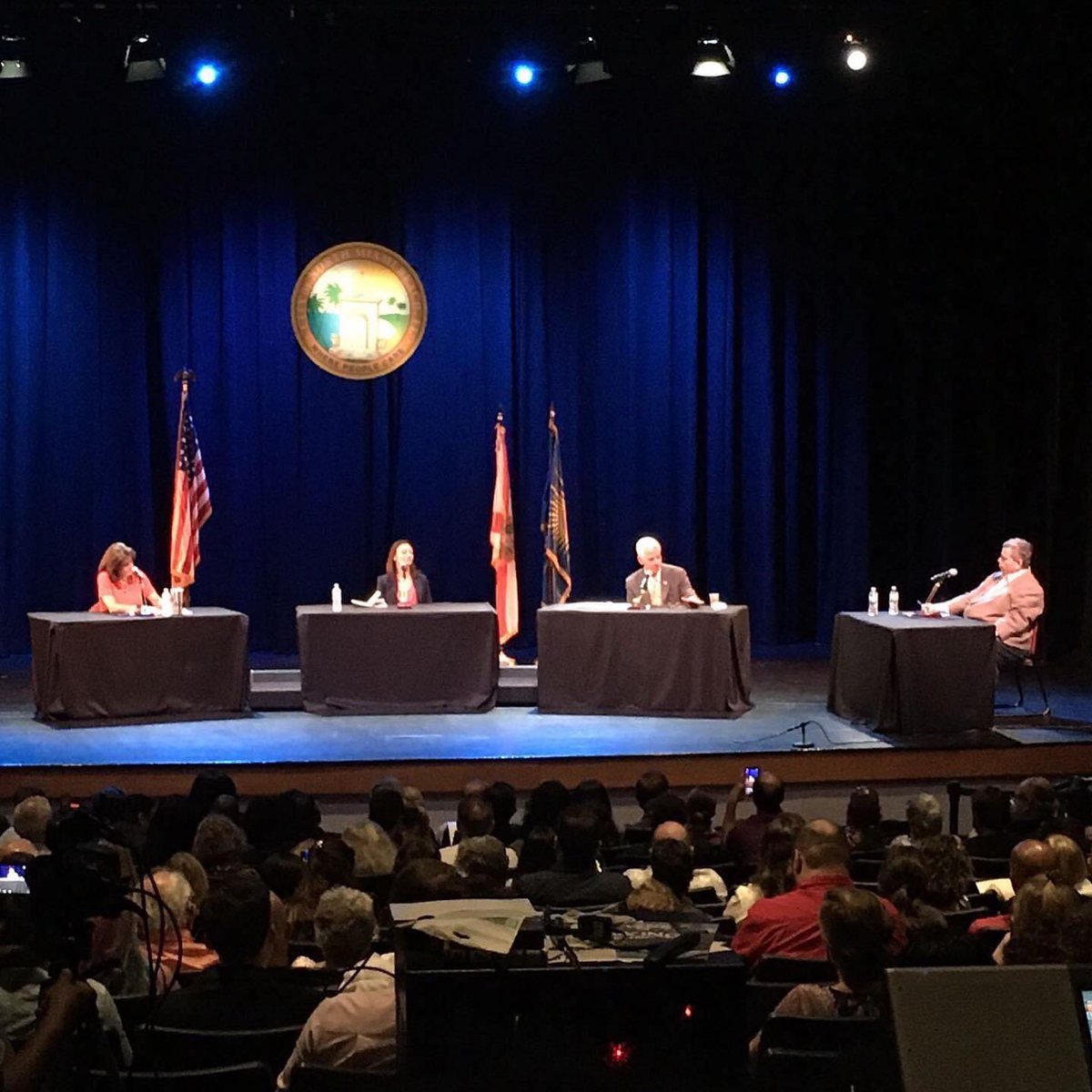305Progressives's tweet photo. Great to see @Annette_Taddeo @nikkiforfl @charliecrist at the @miamidadedems Gubernatorial Candidate Forum in @NorthMiamiBeach . With 2022 an election year, it is critical that voters educate themselves on the ballot before going out to vote. 
#ppc305 https://t.co/MOHp6eckJ1
