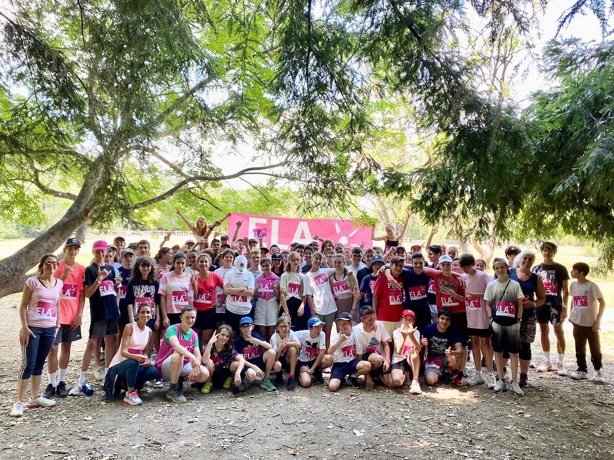 MtStJean2's tweet photo. Dans le cadre d’un projet initié par les professeurs principaux de 4ème nos élèves ont participé à une course solidaire au profit de l’association ELA engagée dans la lutte contre les leucodystrophies. Des élèves "au top" et des professeurs qui ont magnifiquement donné l’exemple! https://t.co/IHinfbxBSZ