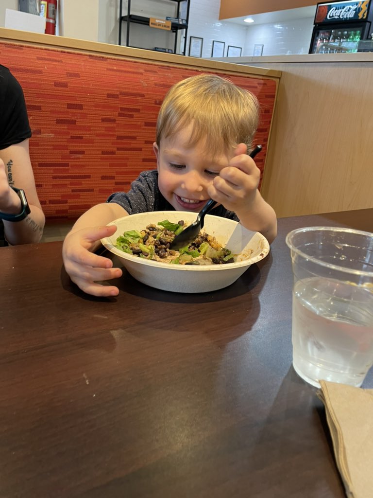 A1AdventuresFL's tweet photo. Who need a birthday cake when you can have a @qdoba bowl! https://t.co/KlwMpFYAIC