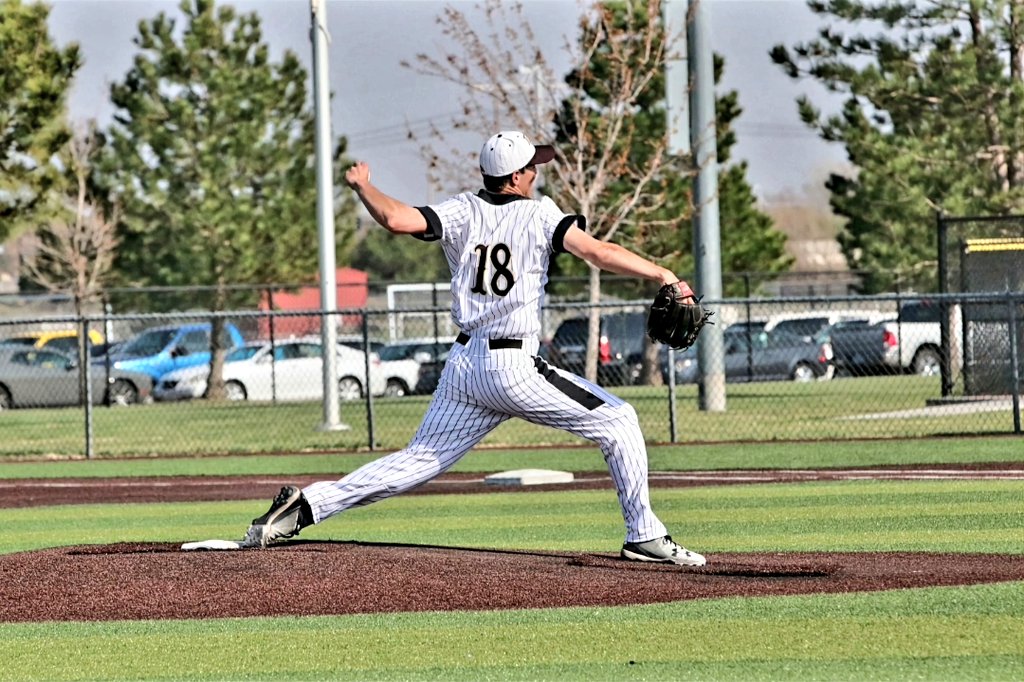 baseball_mshs's tweet photo. Congratulations to @Isaac_Epp and @OwenjBailey3316 for their selection to the KABC All-Star Game June 8th in Manhattan. https://t.co/S1mmQkTWFa