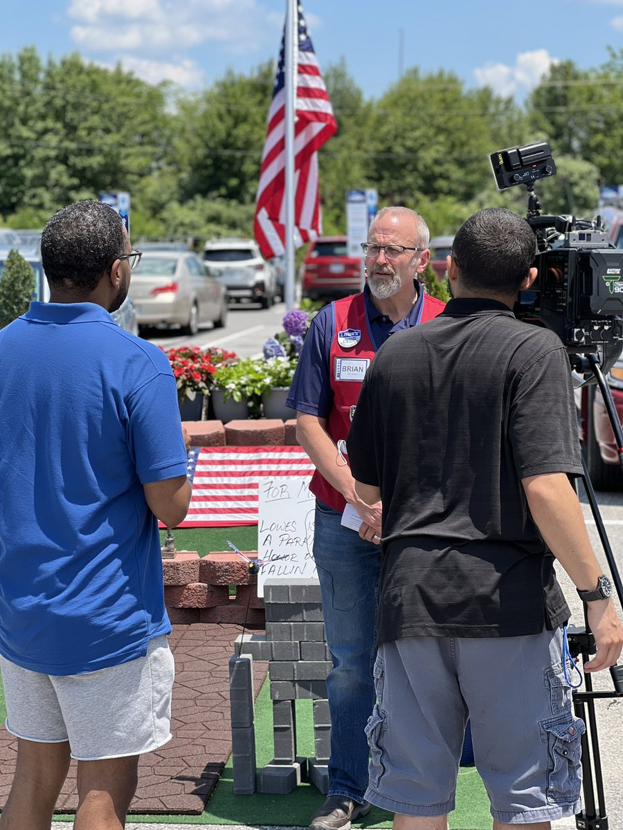 Danielatlowes's tweet photo. The local news stopped by to talk about Lowe’s remembering the fallen on Memorial Day with our reserved parking spot. @BrianTickle447 @BrianTe58414379 @steveyoung456 @BenitoKomadina @BlueBoxR1 @wblountFDD @Evanatlowes @sarver_bruce https://t.co/Q6mCIMXj3M