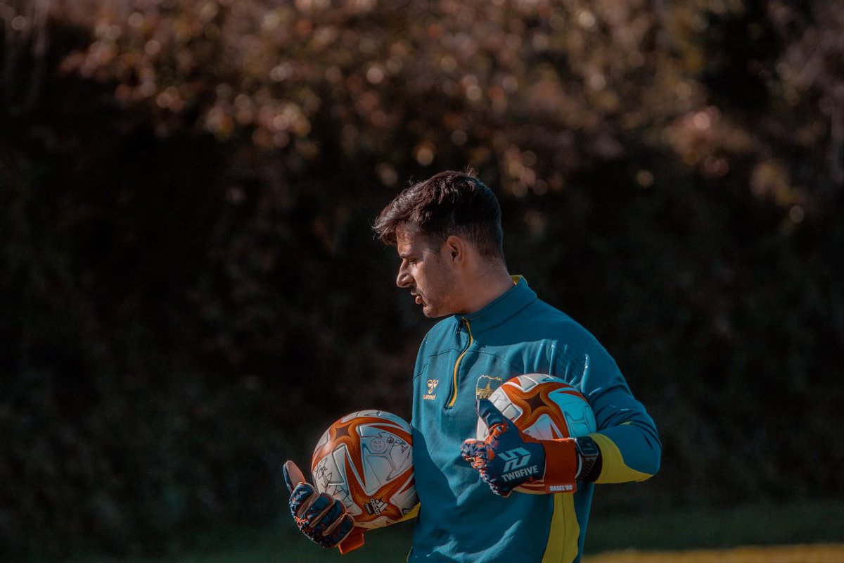 El sábado pusimos punto y final a la temporada 21/22.
Un viaje de 10 meses, 200 sesiones de entrenamiento, 38 partidos y muchas horas de viaje, dónde he conocido, aprendido y compartido momentos únicos con gente maravillosa. 
Ha sido un placer crecer a vuestro lado!⚽️🧤🔋