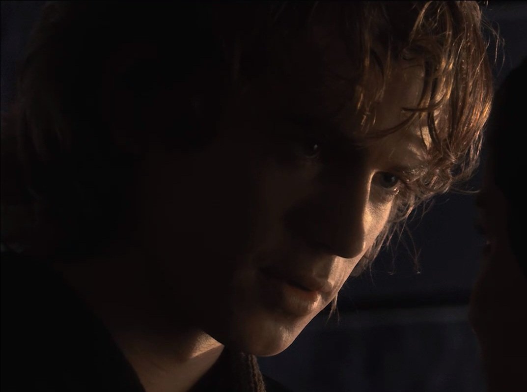 acrossthestrs's tweet photo. first picture is after padmé told anakin she was pregnant 

second picture is right after padmé says "help me raise our child" 

padmé was incredibly close to getting him back, she really was. everything was for his family. it was almost enough. but the dark side already had him https://t.co/wvk3lFwlLQ