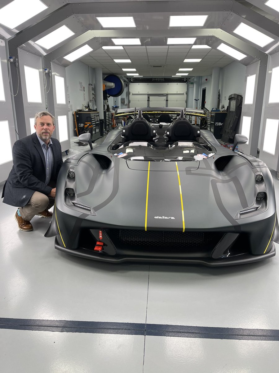 DonWettrick's tweet photo. So I REALLY need for my new friends at @trackkingapp to meet my old friend @DLand91 ! 
Why I didn’t realize this earlier is beyond me.
Better now than never! 
I smell a collaboration coming on!
…and now a random picture of me and a really cool @DallaraGroup! https://t.co/YfiZFYrfbl