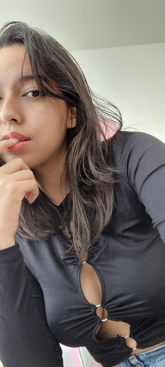 Darlingcitaa's tweet photo. Emitiendo ahora mismo en @amateur_tv ♡ ¡los espero! Por fin de regreso https://t.co/SqMmXeS546