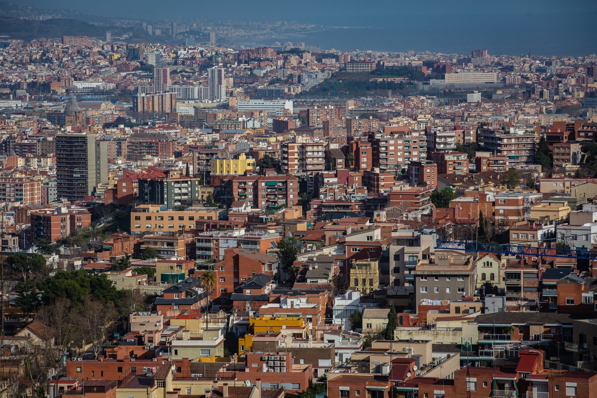 3CatInfo's tweet photo. Un home se suïcida a Barcelona després de ser desnonat d'un pis de l'Ajuntament https://t.co/12k6WWcPuh https://t.co/kVShN5uB8h