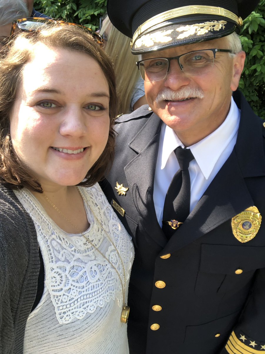 ReginaforRep's tweet photo. Happy Memorial Day! Today is a day to remember those we lost in service to our country. I had the honor to attend the Pleasant Ridge as well as the @cityofberkley Memorial Day ceremonies 🇺🇸  #NeverForget https://t.co/wsTkabQMoK