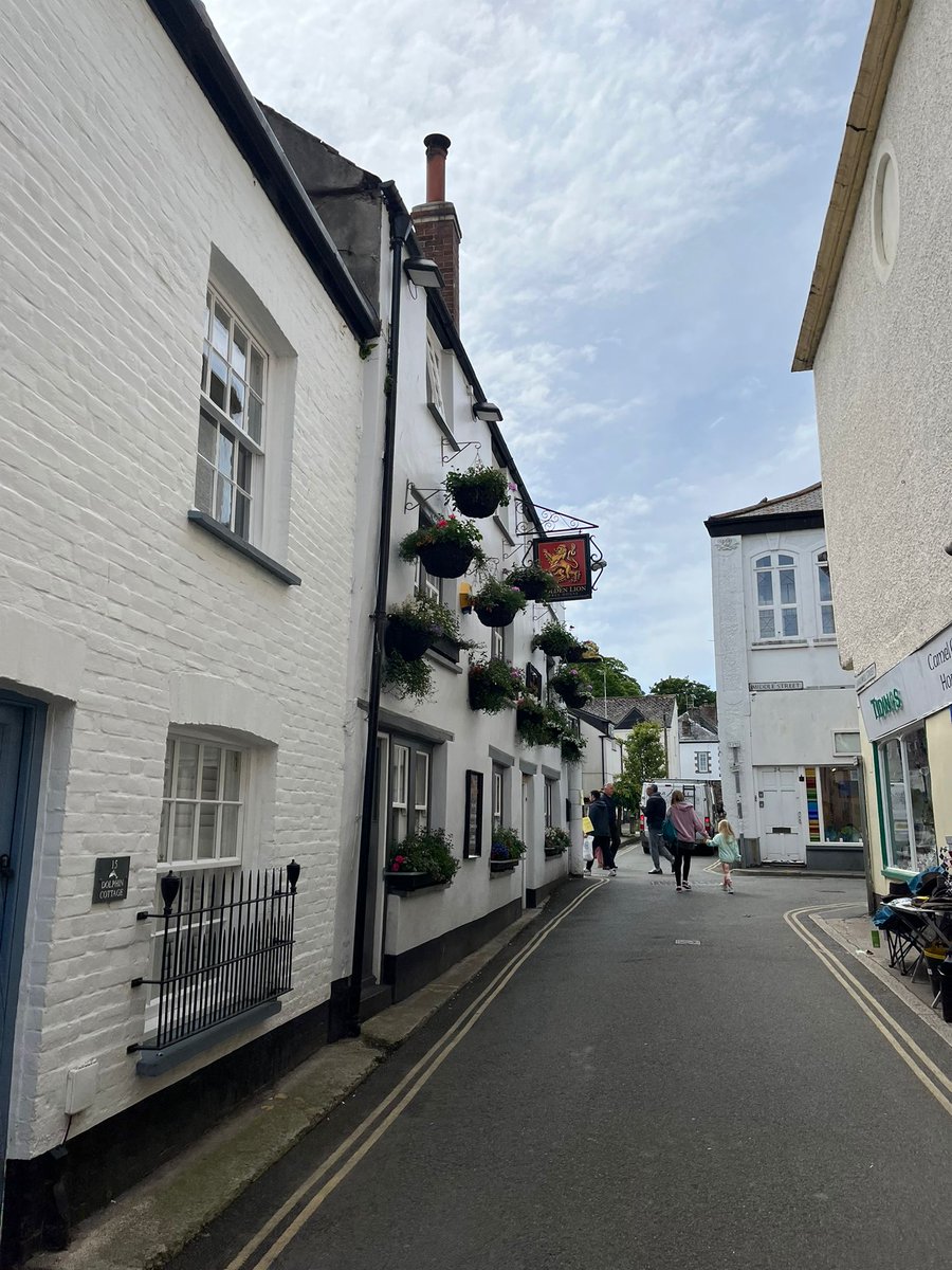 RealAleRamblings tweet media