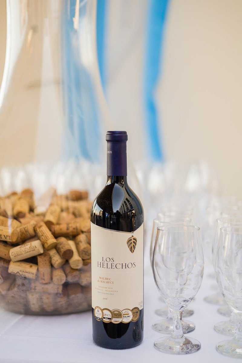 🇦🇷🇧🇷 | Agradecemos a FECOVITA por estar presente en nuestra celebración del 25 de mayo, día de la Patria, con dos etiquetas de vinos argentinos que exportan a  Brasil: Los Helechos y Terranostra.