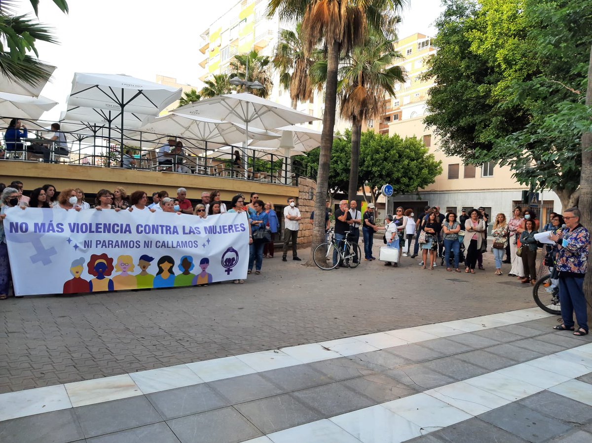 Jsa_AlmeriaCep's tweet photo. Esta tarde nos hemos sumado al acto de repulsa contra el #AsesinatoMachista en #Tíjola convocado por la Plataforma Acción Feminista.Contra la #ViolenciaDeGénero no hay medias tintas. Nuestro rechazo más absoluto. 

Nos sumamos al dolor de la familia de Maite. #NiUnaMenos https://t.co/79jbkJdksO