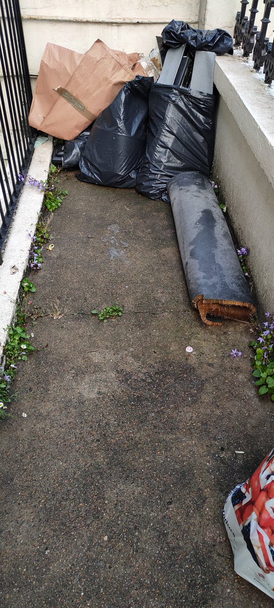 HInTheMembrane's tweet photo. @networkhomesuk I hope your contractors are planning on taking their rubbish and not leaving behind for someone else to pick up https://t.co/0gErtApvsf
