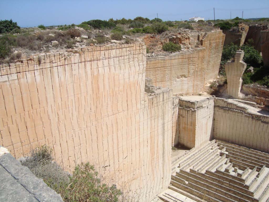 FINALED's tweet photo. Canteres de s'Hostal, Lithica, Menorca. https://t.co/PbwNcSmoI3