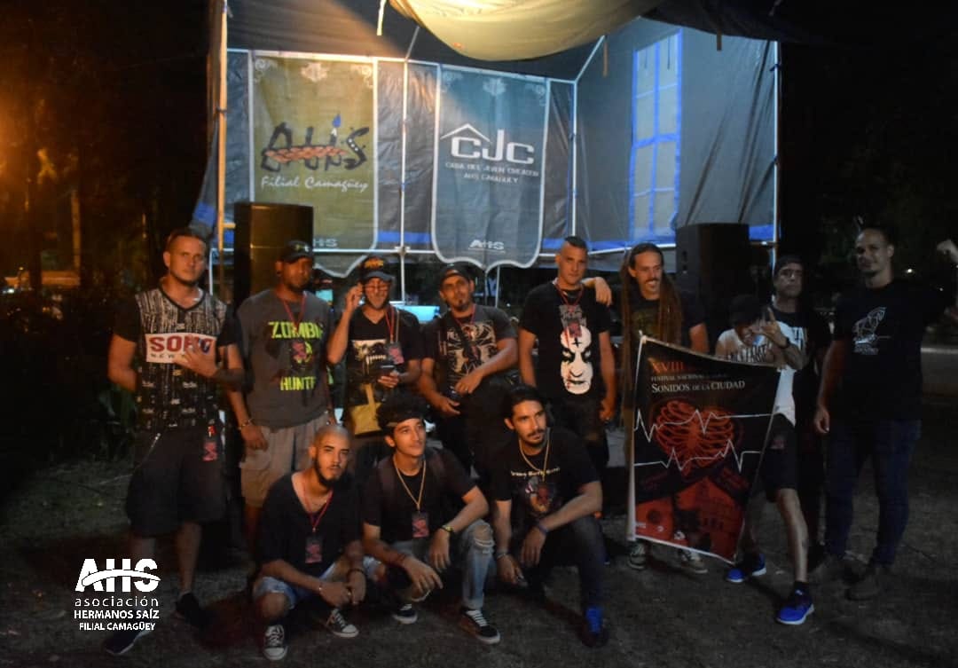 ahsjovenescuba's tweet photo. XVIII Edición del Festival de Rock "Sonidos de la Ciudad" 2022.
Concierto de las bandas #Ufory e #Incentro de Camagüey, y #Complot de la provincia #Holguín, solista de new metal, único de su tipo en el país.
#AHSCuba #ArteJovenCubano #ElArteNoPara
@ACN_Cmg @inst_la @ahs_camaguey https://t.co/tdTatfuBkY