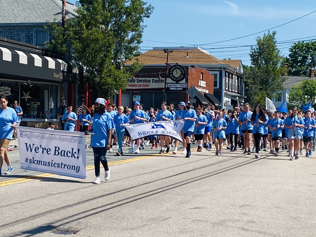 So proud <a href="/BRMSbandrocks/">jenny collins</a> Great job BRMS Band students marching in the Memorial Day Parade!   Well done!! <a href="/BRMSrocks/">BRMSrocks</a> <a href="/Dr_Borden/">Ryan Borden, Ed.D.</a> @BandWithMrDrew
