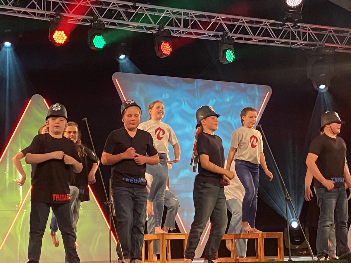 Ysgol Treganna tweet media