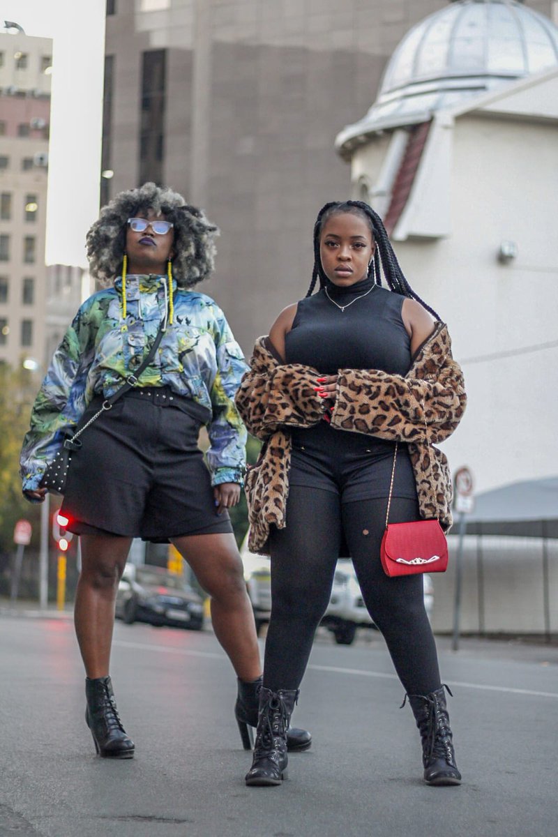 Mohlakanyo's tweet photo. We thank you all for making #MohlakanyoJozi #PiecesAlbum launch a success. We will be announcing our next event soon and you are going to love it! 🧡🙌🏾

📷 @DotNetPhotos https://t.co/7Fnnwvv35q