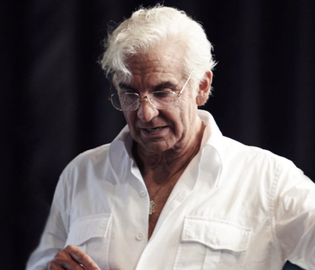 Variety's tweet image. Your eyes aren't deceiving you. Here's Bradley Cooper fully transformed into Leonard Bernstein for #Maestro, his directorial follow-up to "A Star Is Born." More first look details here: variety.com/2022/film/news…