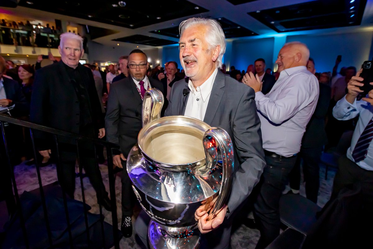Av40T's tweet photo. Thanks to everyone who attended the sold out #AV40 Double Championship Anniversary Dinner at Villa Park last week. 

Over the coming days, we'll be sharing Jonathan Hipkiss' photos of the event. 

Check out the full 📷 gallery at https://t.co/qnIyy7X8mZ 

#UTV #AVFC #AstonVilla https://t.co/wZOU2T8IcY