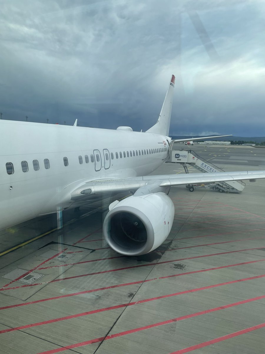 TenCRAOS's tweet photo. Study kits on the way to Sweden! #timeisvision https://t.co/sXqxrezqzn