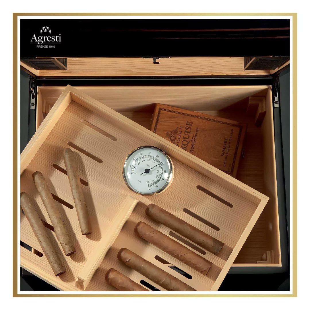 The Avana Nera save from Agresti 

Humidor for 100 cigars in ebony polished. Cedar lining.
Two humidification units and hygrometer. Removable tray.

For more information:
luxafrique.boutique/collections/ag…

#agresti #madeinitaly #italiancraftsmanship #luxurydetails #luxurycraftsmanship