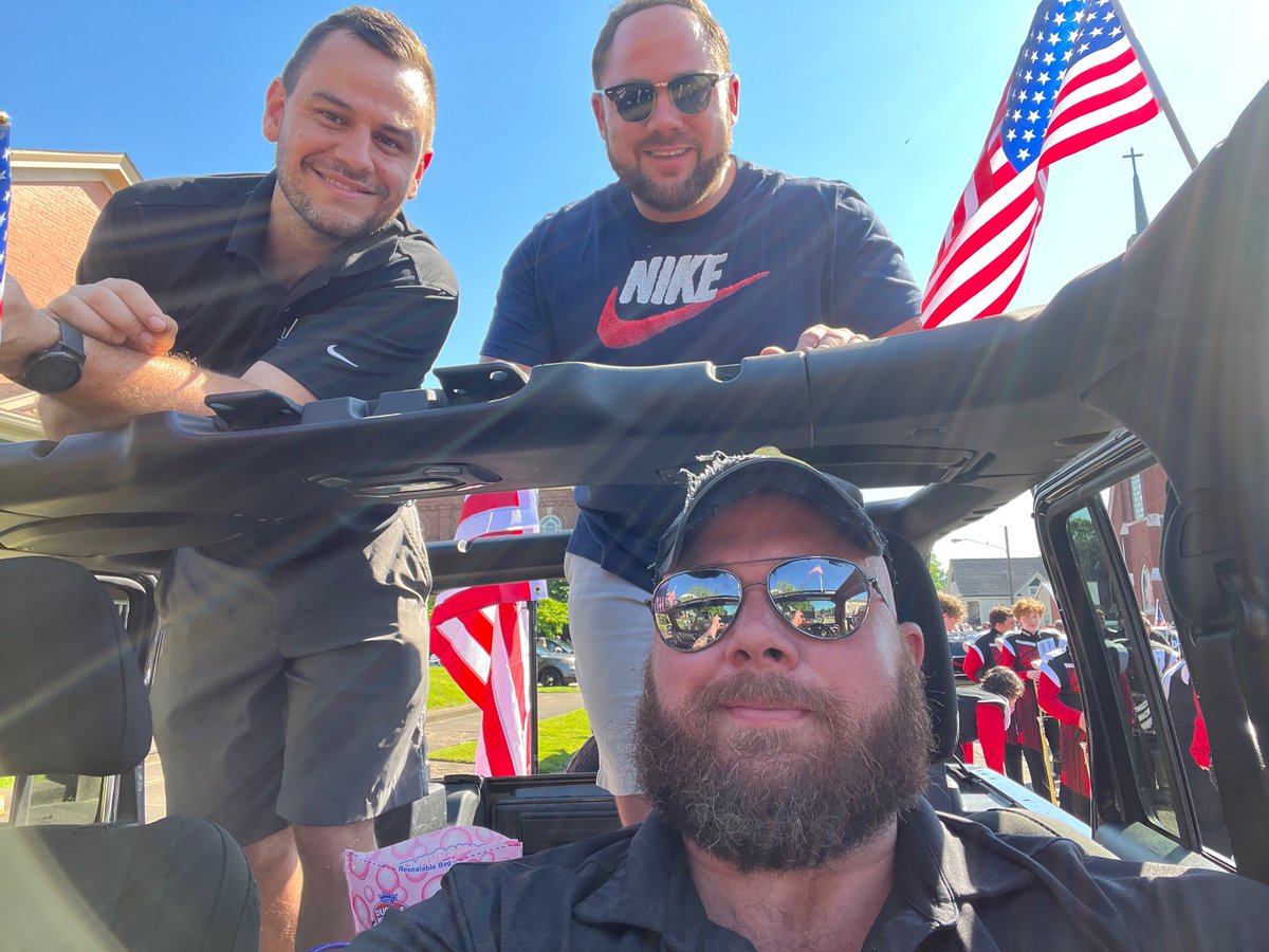 Proud to ride with Ironton Mayor <a href="/SamuelCramblit/">Samuel Cramblit</a> in the 154th Memorial Day Parade! #ITown #AKY
