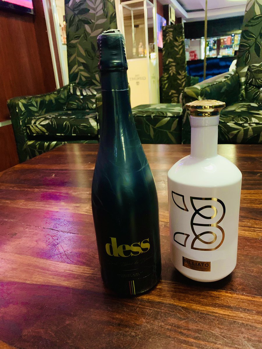 Rio_Lounge's tweet photo. Now available
#WhereStyleMeetsClass https://t.co/ilztPzKNYO