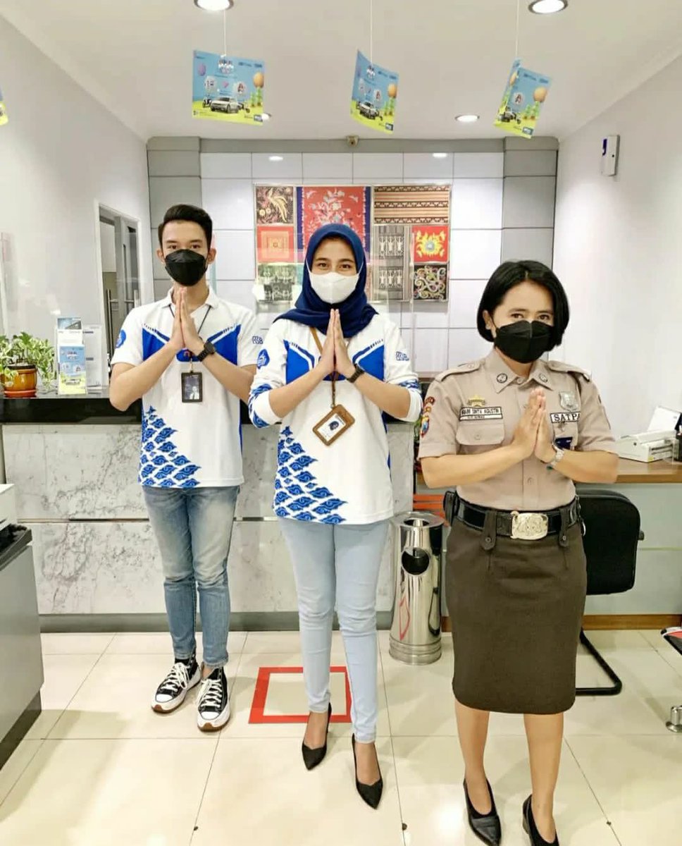 Satpam BRI Pemberani dan Melayani dengan Setulus Hati 💙 
#SatpamBRISigap
#ROBRIMalang
#BRIKancaMalangSutoyo