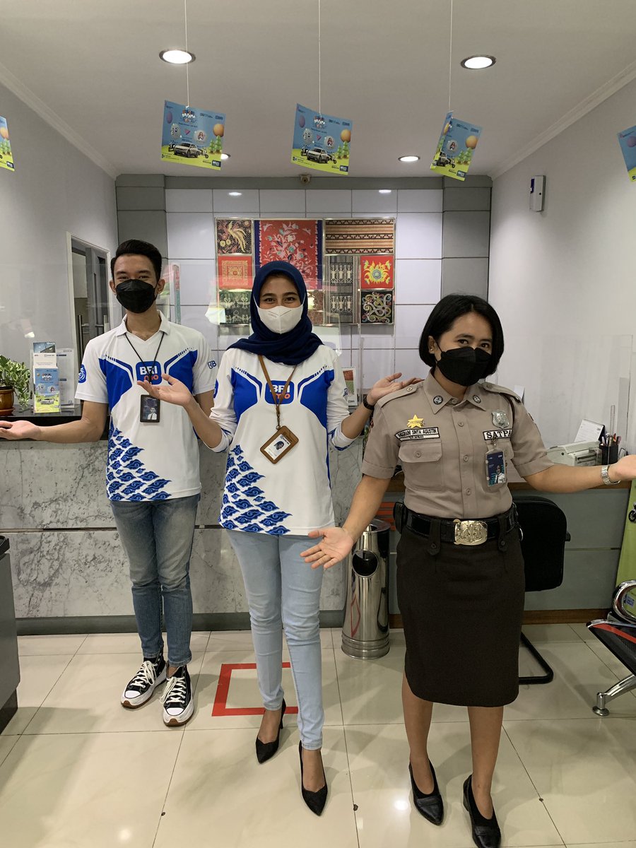 Satpam BRI Pemberani dan Melayani dengan Setulus Hati 💙 
#SatpamBRISigap
#ROBRIMalang
#BRIKancaMalangSutoyo