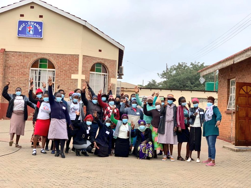friendshipbench's tweet photo. Latest group of Grandmother's! Completed 8 days of problem-solving therapy (PST) training in Gwanda, will start working in their respective communities tomorrow 👏 

See you all in 30 days to review! 

#MentalHealth #Zimbabwe https://t.co/JvXqxteKKe